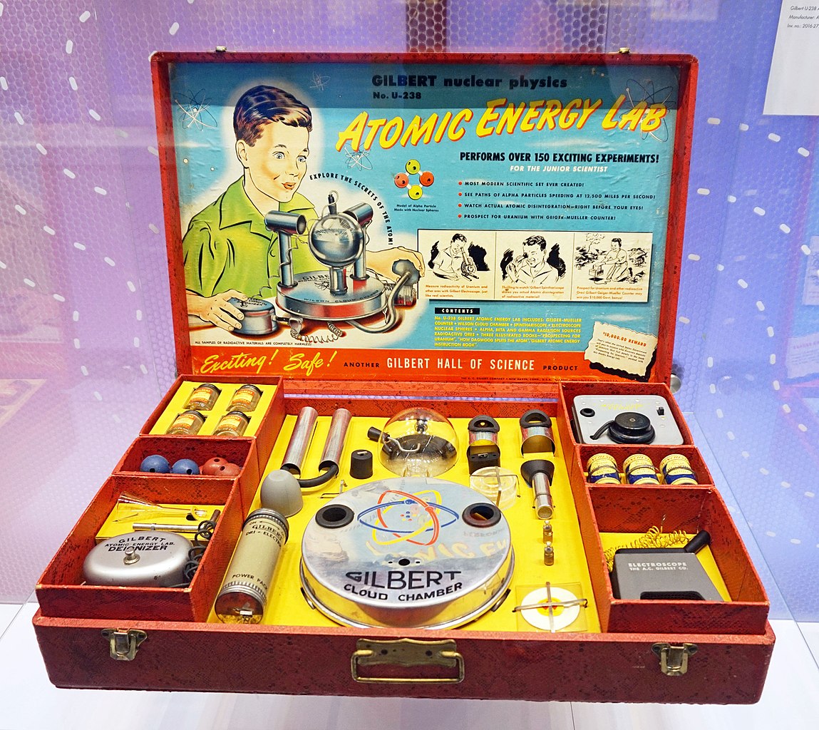 Gilbert U-238 Atomic Energy Laboratory kit