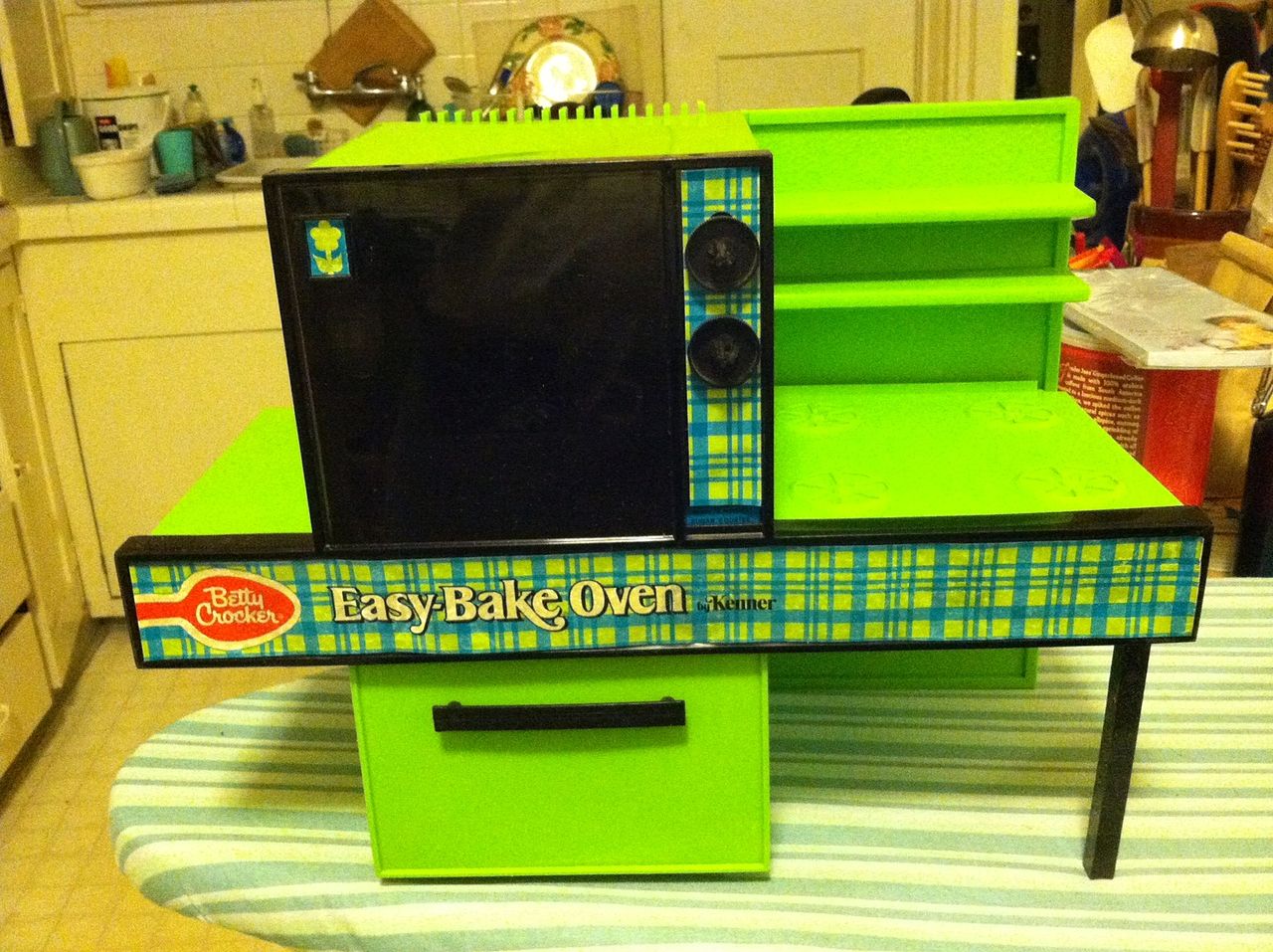 1970's easy bake oven