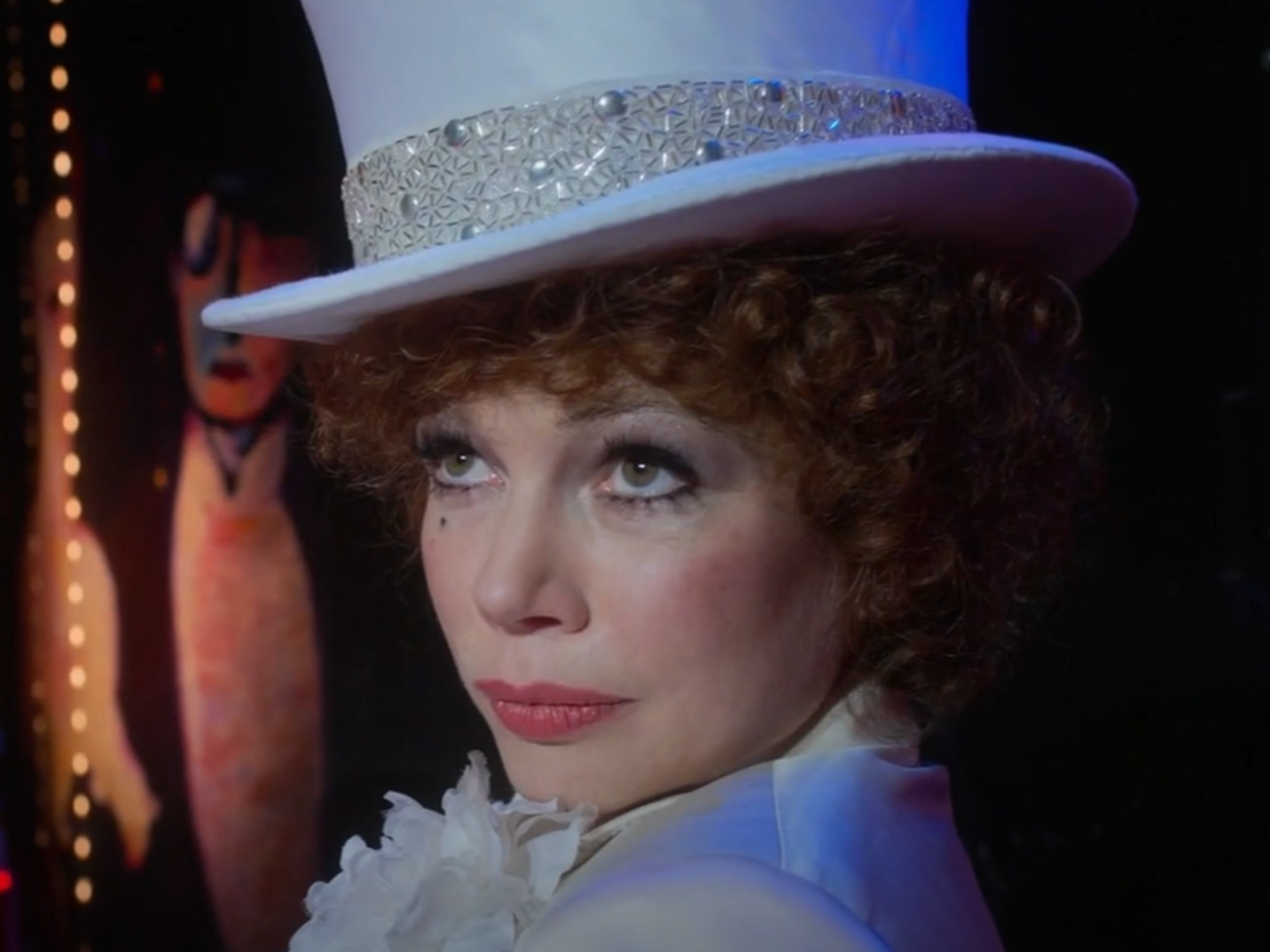 Screenshot of Gwen Verdon (Michelle Williams) and Bob Fosse (Sam Rockwell) from - Fosse/Verdon (Tv Series 2019)
