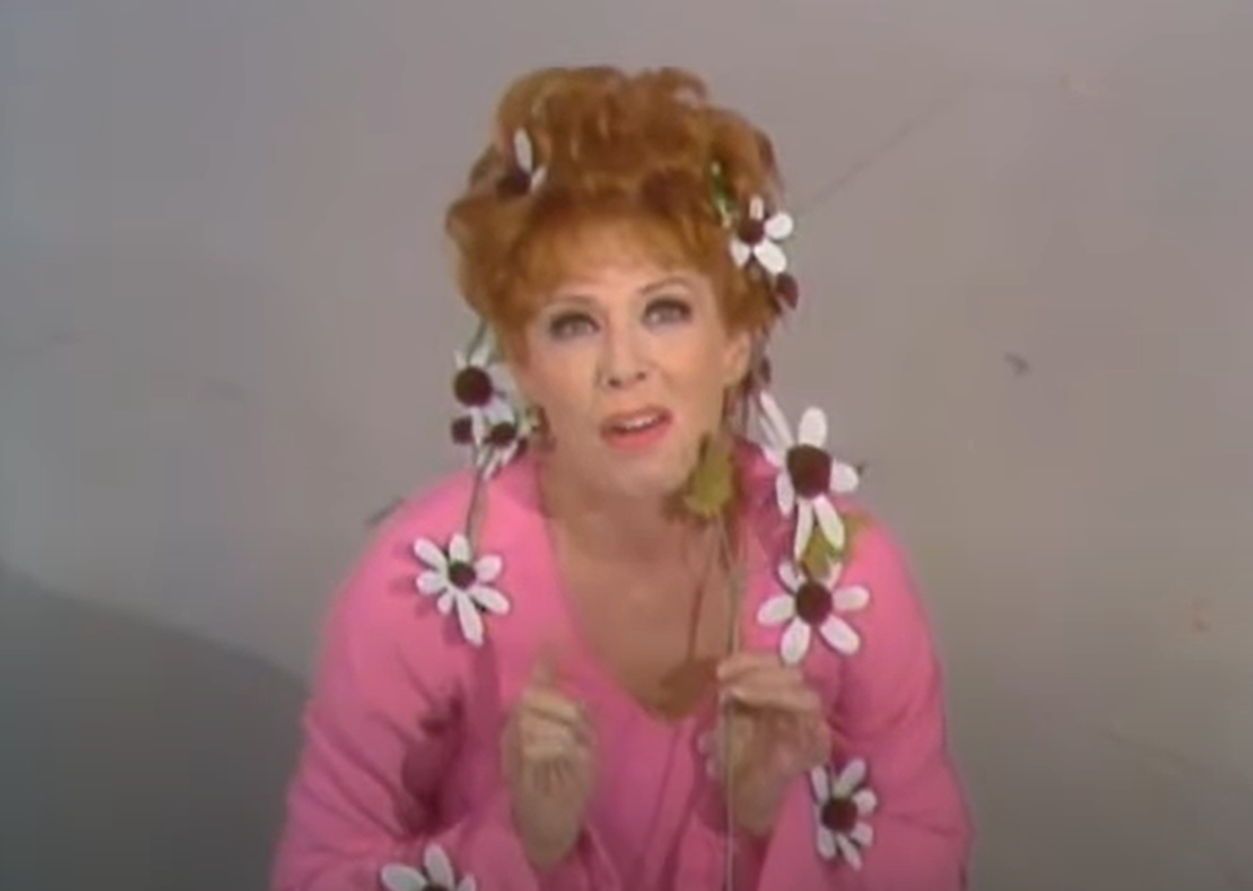 Screenshot of Gwen Verdon from - The Carol Burnett Show (1967-78)