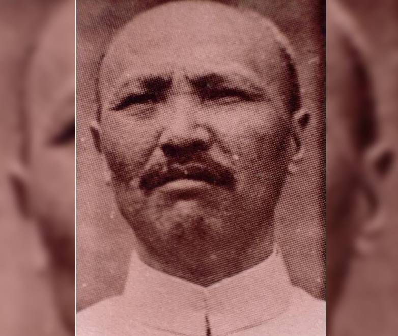 Sun Dianying in white