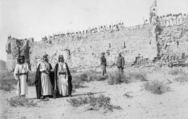 T E Lawrence and the Arab Revolt 1916 - 1918