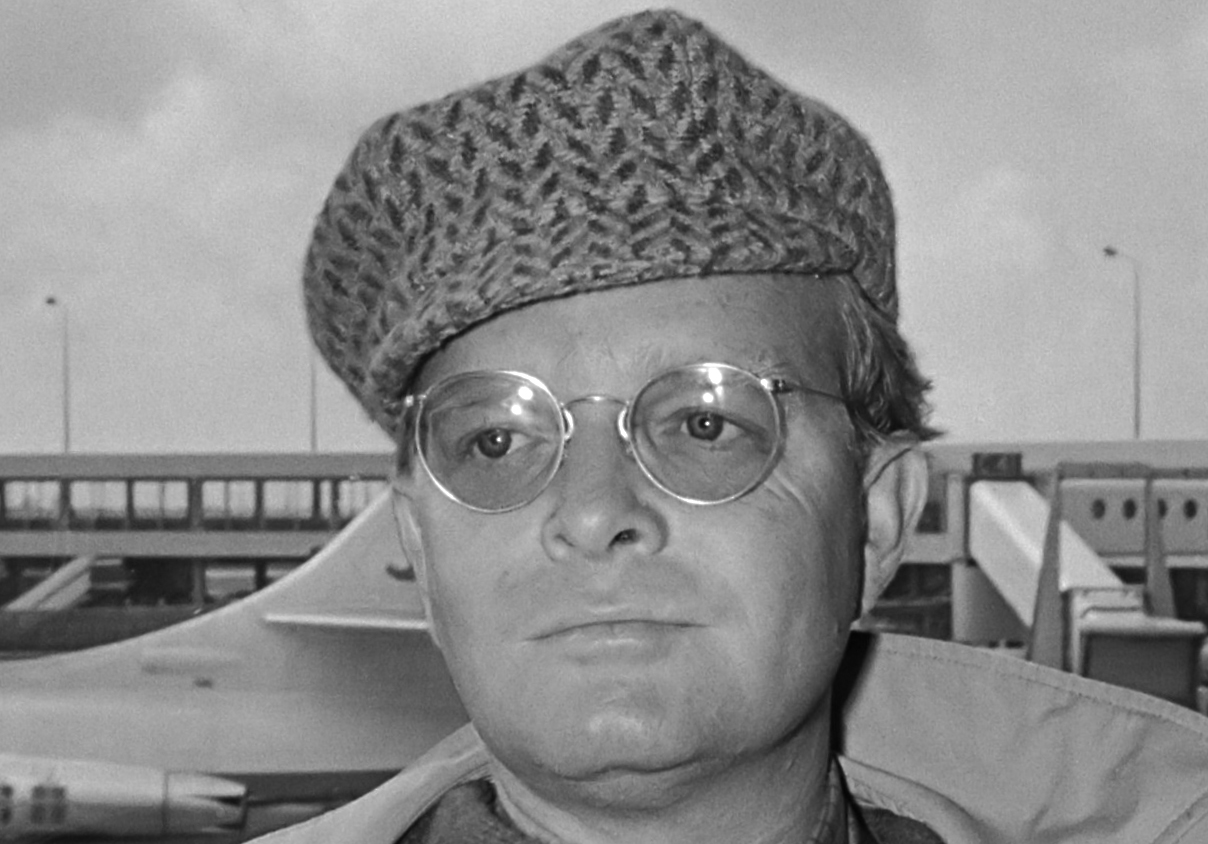 Truman Capote at Amsterdam-Schiphol Airport