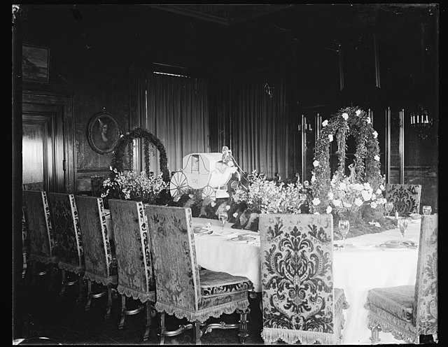 Vanderbilt Mansion At Biltmore, N.c. Initials Of The Bridge On The Coach. Vanderbilt-Cecil Wedding Lccn2016893459