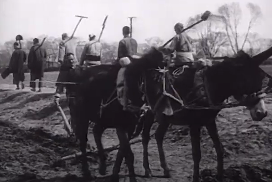 Screenshot of documentary China: A Century of Revolution (1989)