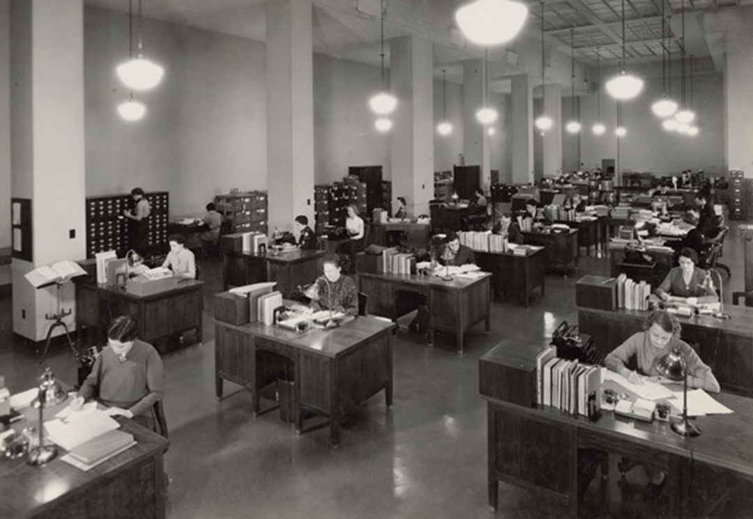 People working at office - 1937