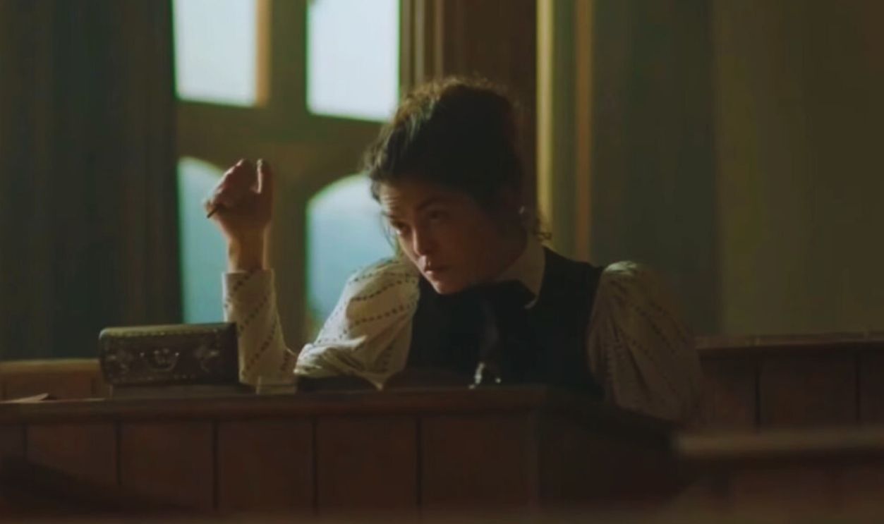 Screenshot from Genius (2017)