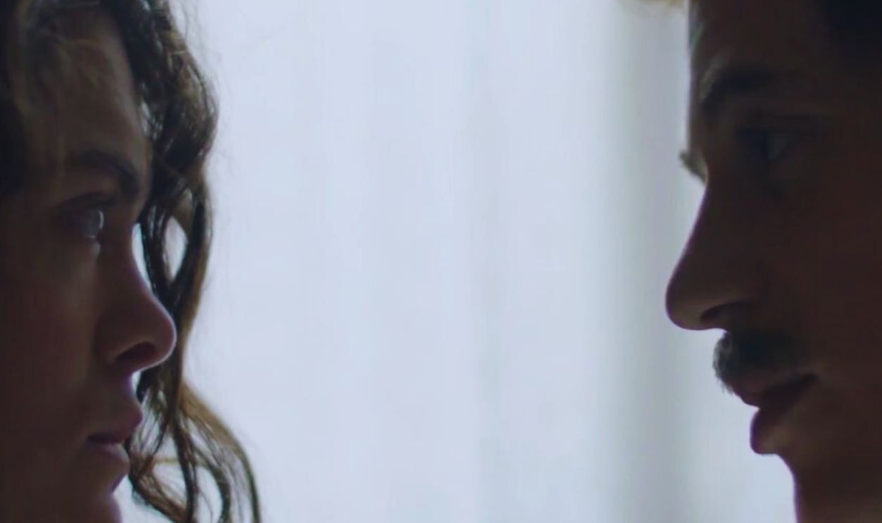 Screenshot from Genius (2017)