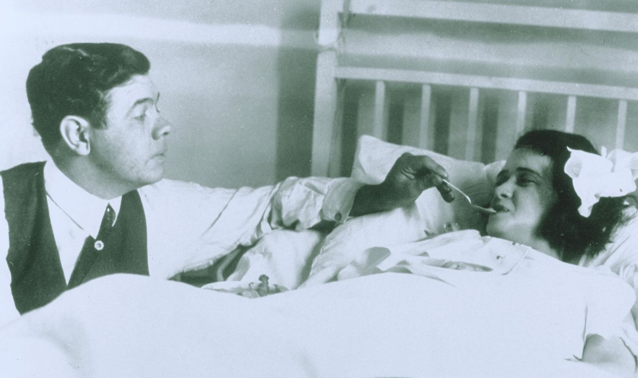   Gettyimages - 541186594, Babe Ruth Hospital Photograph of Babe Ruth feeding his wife Helen in a hospital, New York, New York, 1922. 