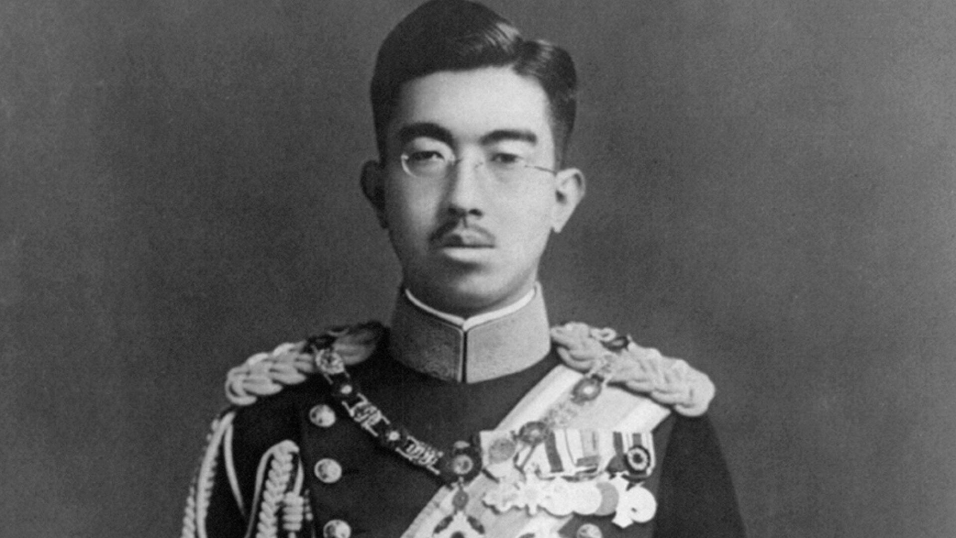 File:Hirohito in dress uniform.jpg
