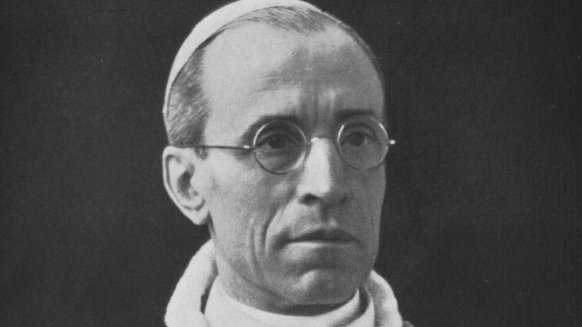 File:Pius XII with stole.png