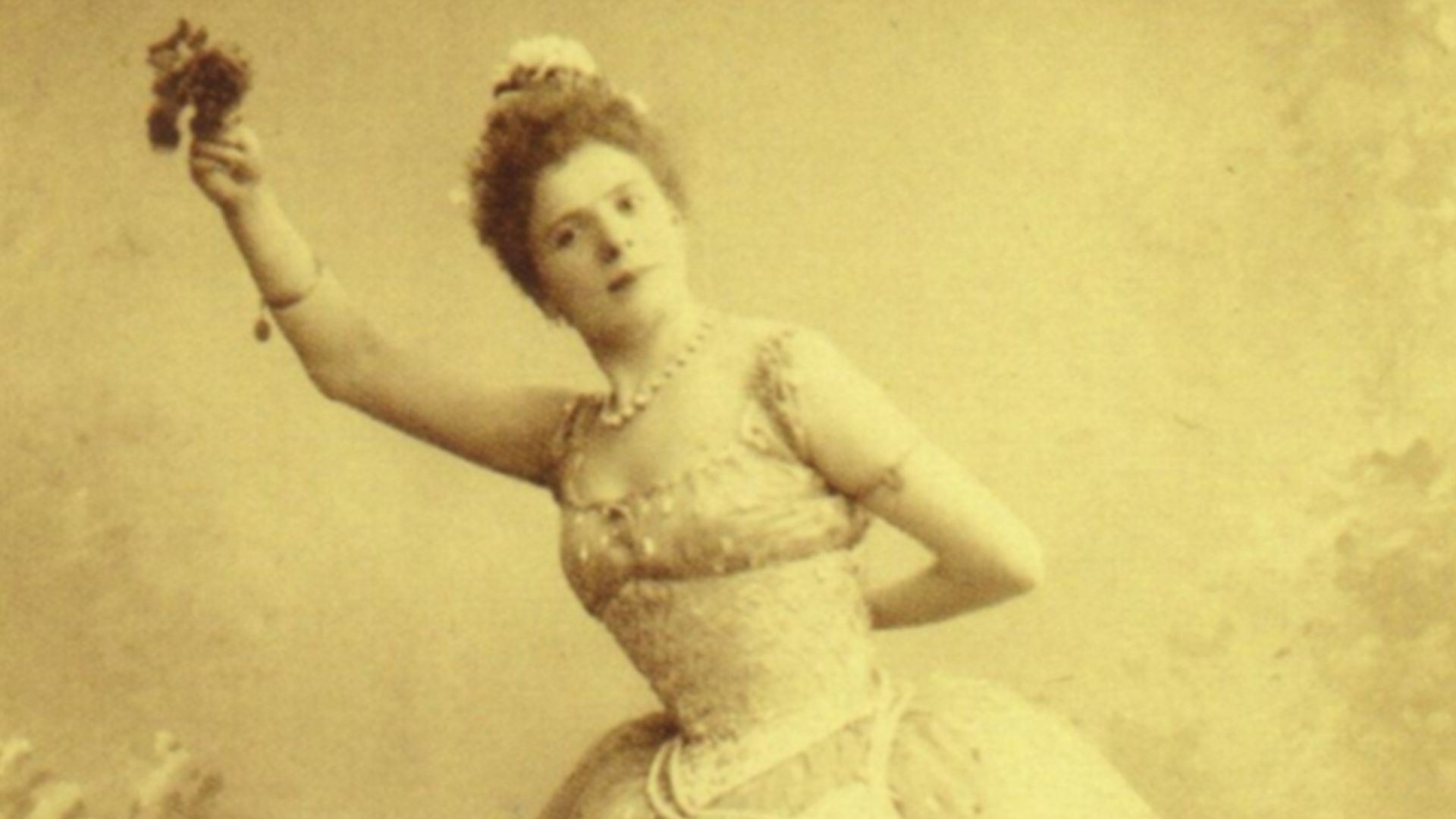 File:Pierina Legnani in Raymonda, act I, 1898 II.JPG