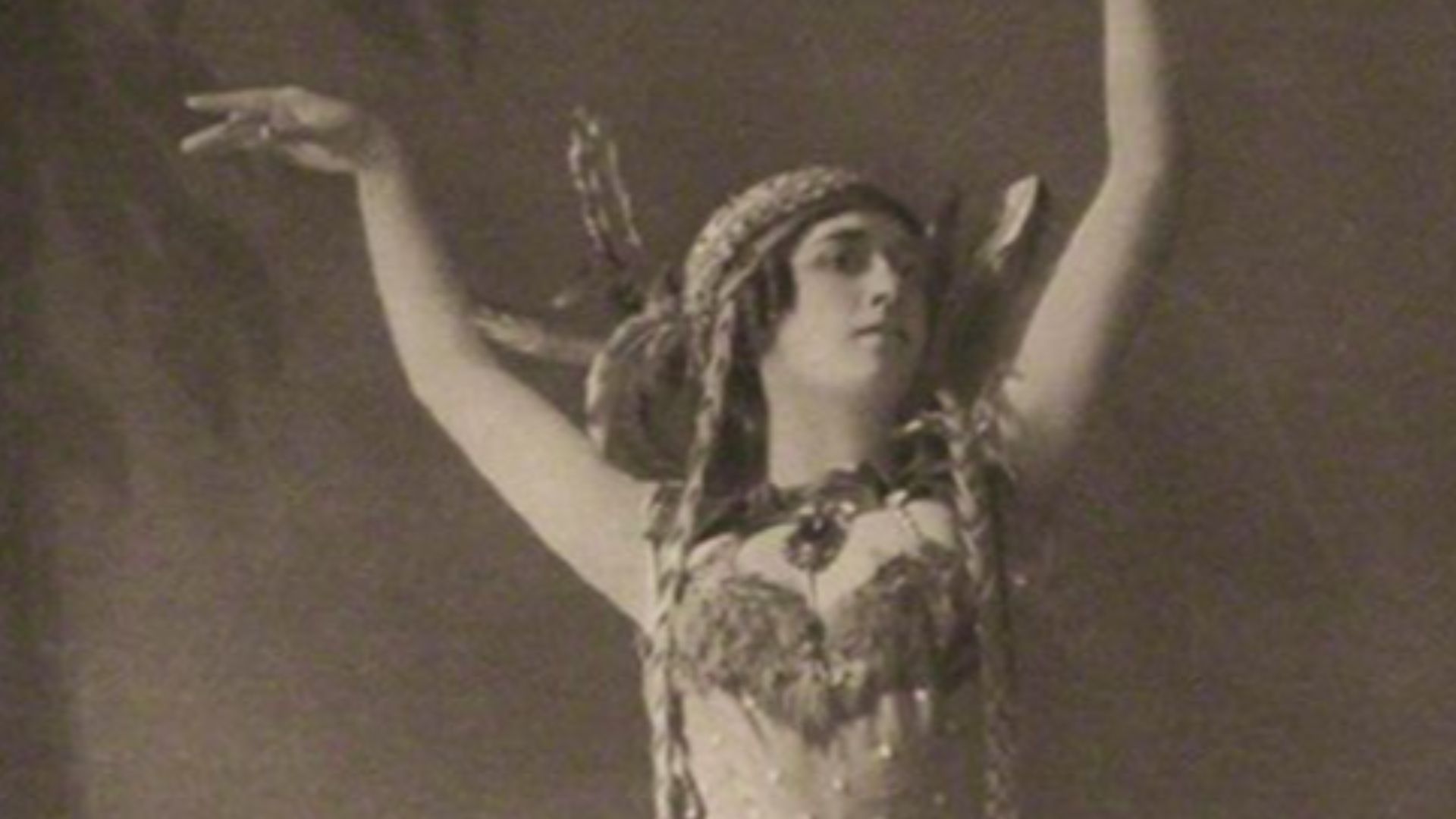 File:The Firebird 1910 Tamara Karsavina.jpg