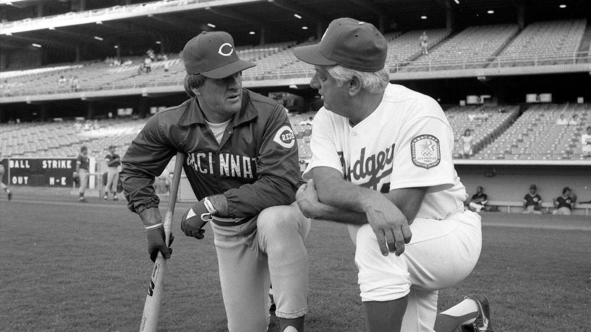 File:Tommy Lasorda and Pete Rose.jpg