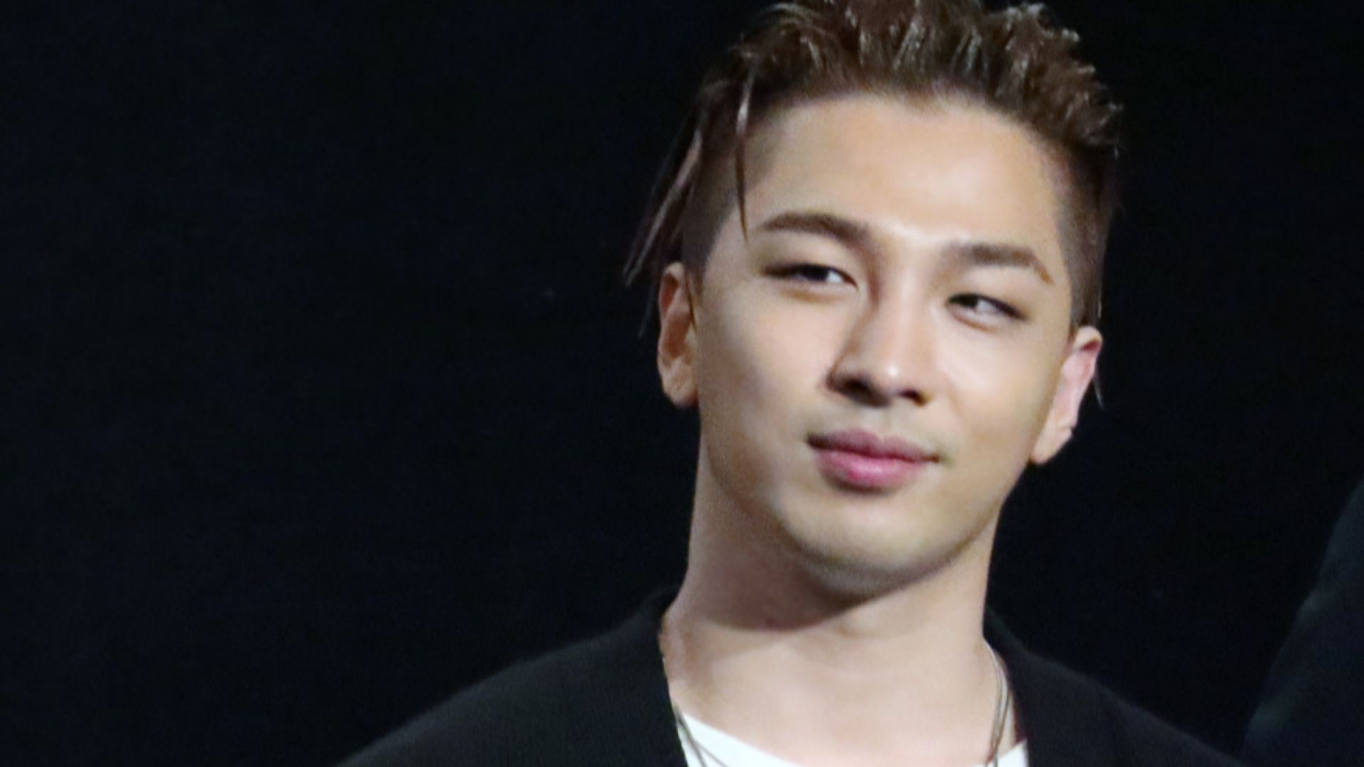 File:Taeyang - MADE THE MOVIE Premiere.jpg
