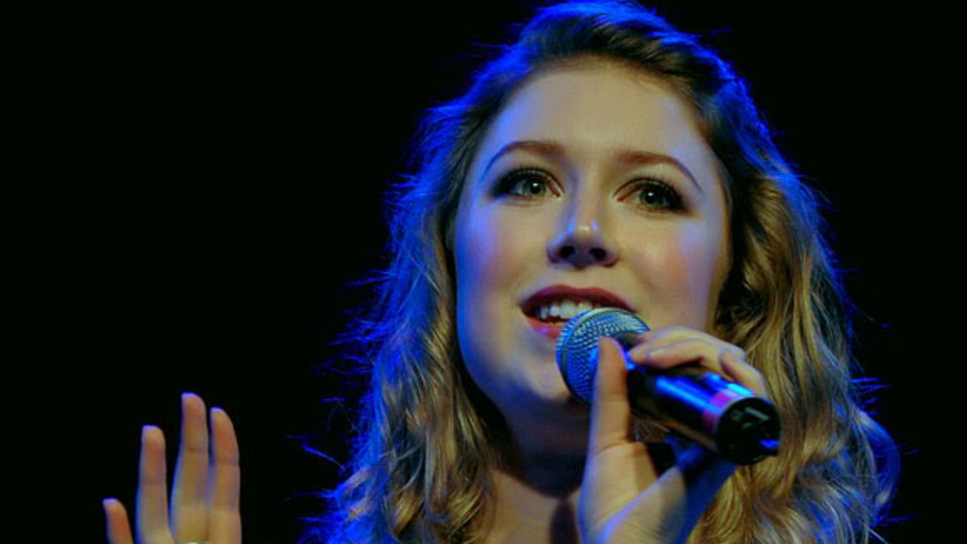 File:HayleyWestenra20090801.jpg