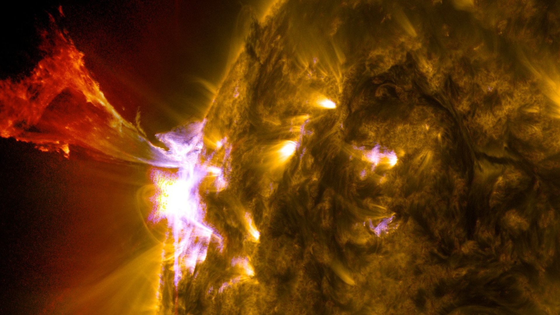 File:Solar flare M size.jpg
