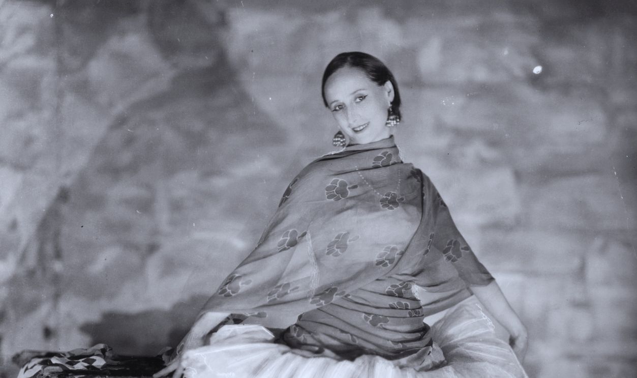 Gettyimages - 3359400, Prima Pavlova 1924: Russian Ballet dancer Anna Pavlova (1882 - 1931), regarded as the prima ballerina of her era. 