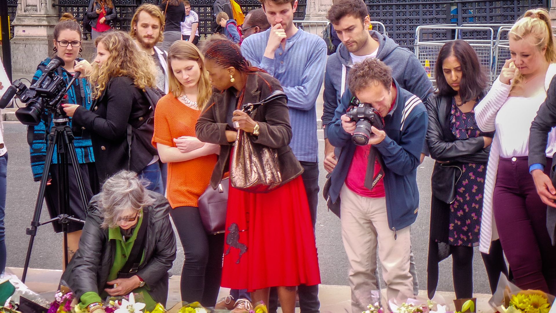File:Jo Cox Memorial - 04 (27115966704).jpg