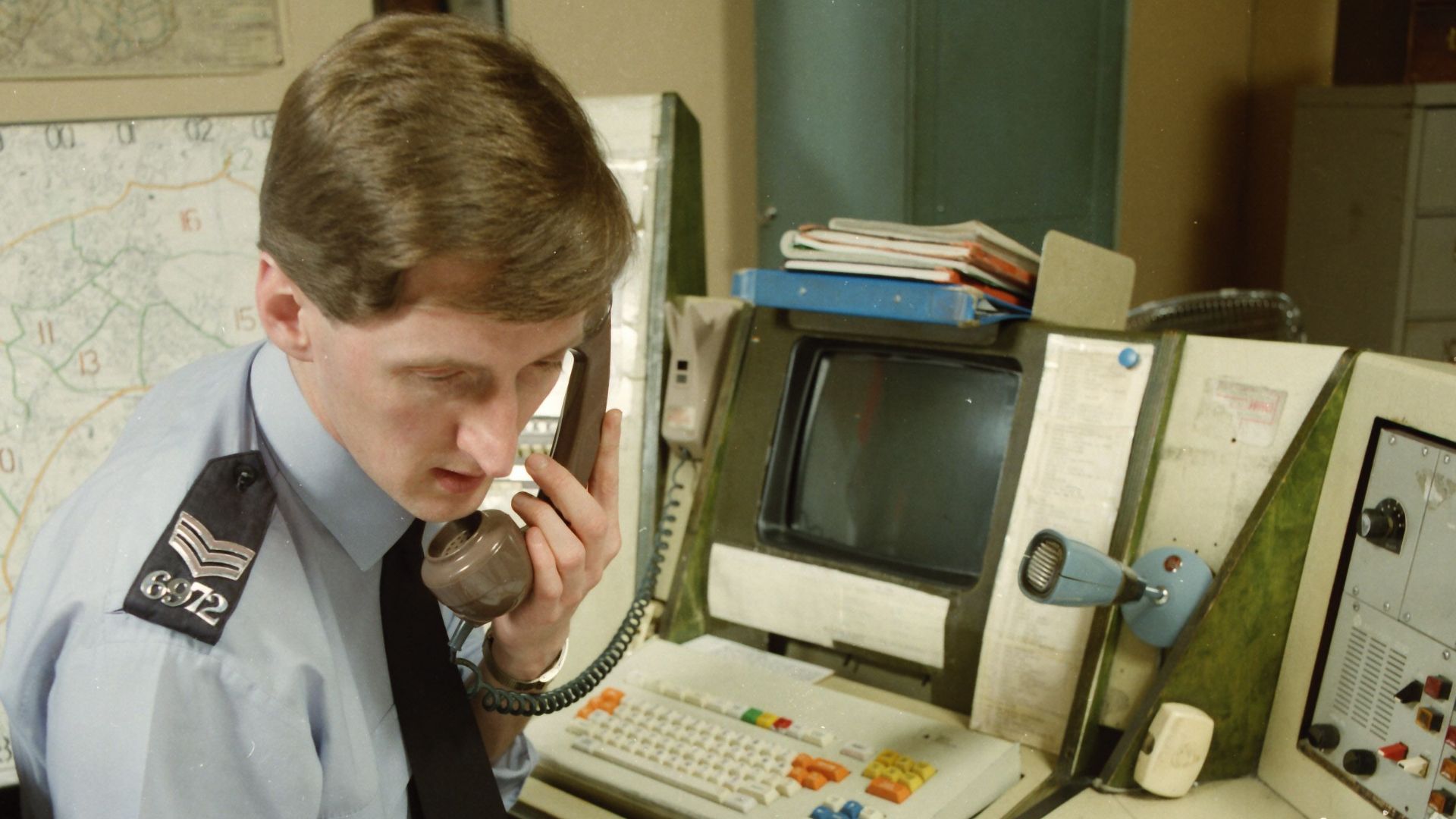 File:Day 128 - West Midlands Police - Contact Centre (14165037923).jpg