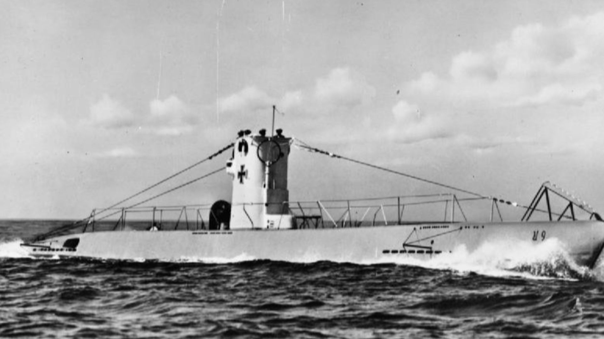 File:U-9 IWM HU 1012.jpg