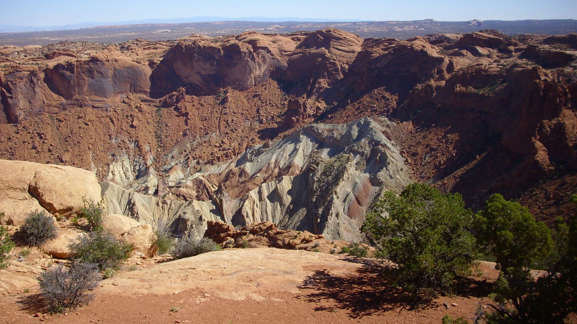 File:Upheaval Dome Canyonlands.jpg