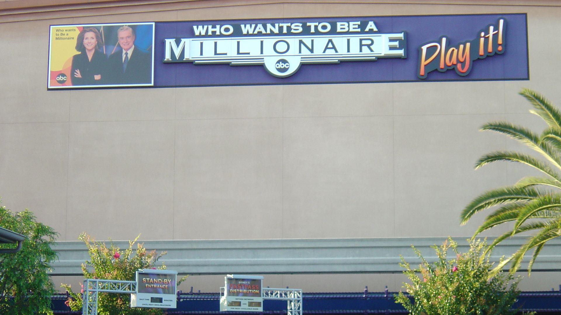 File:Who Wants to Be a Millionaire - Play It! Sound Stage after 2004 closure.jpg