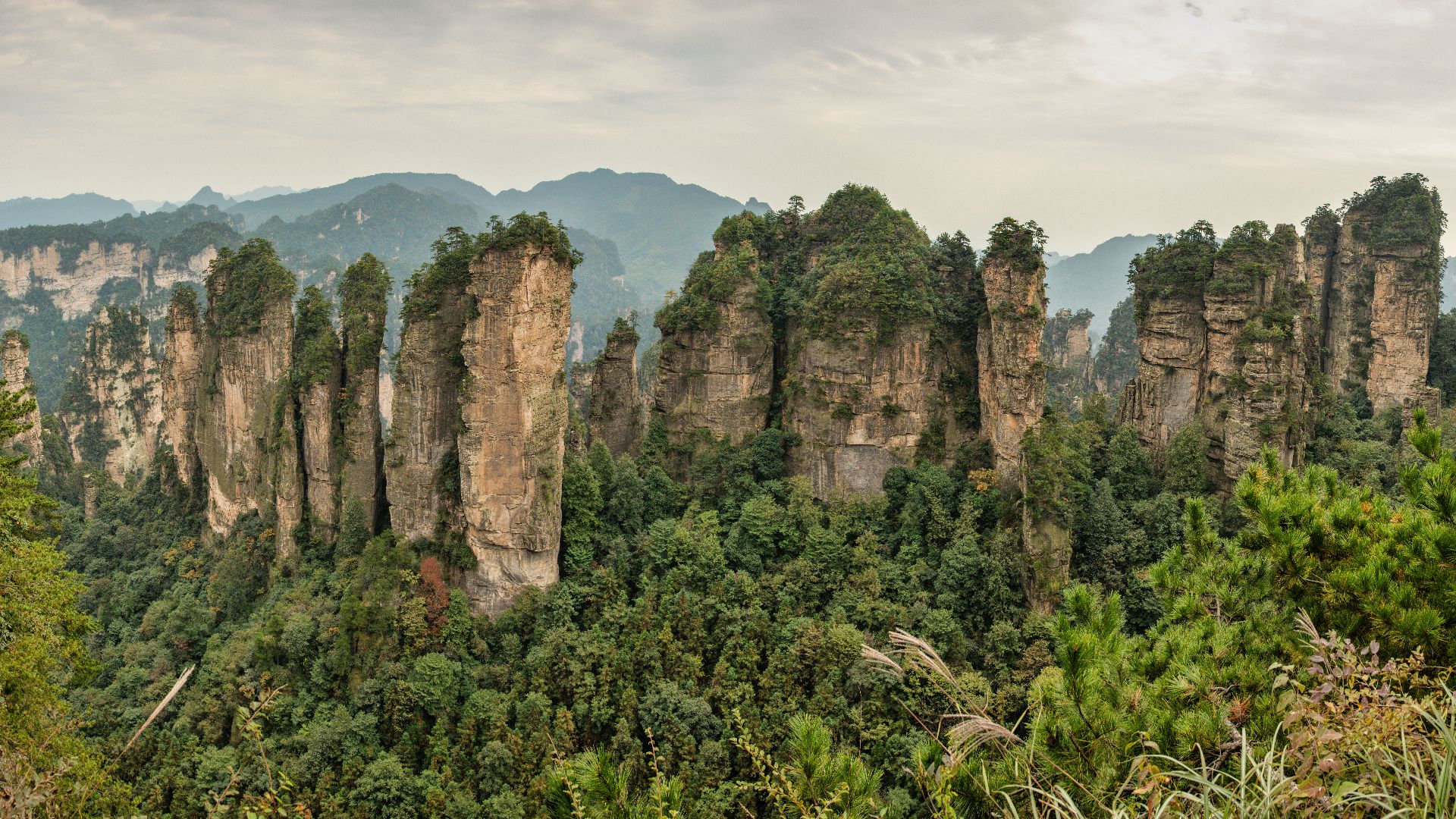 File:1 zhangjiajie huangshizhai wulingyuan panorama 2012.jpg