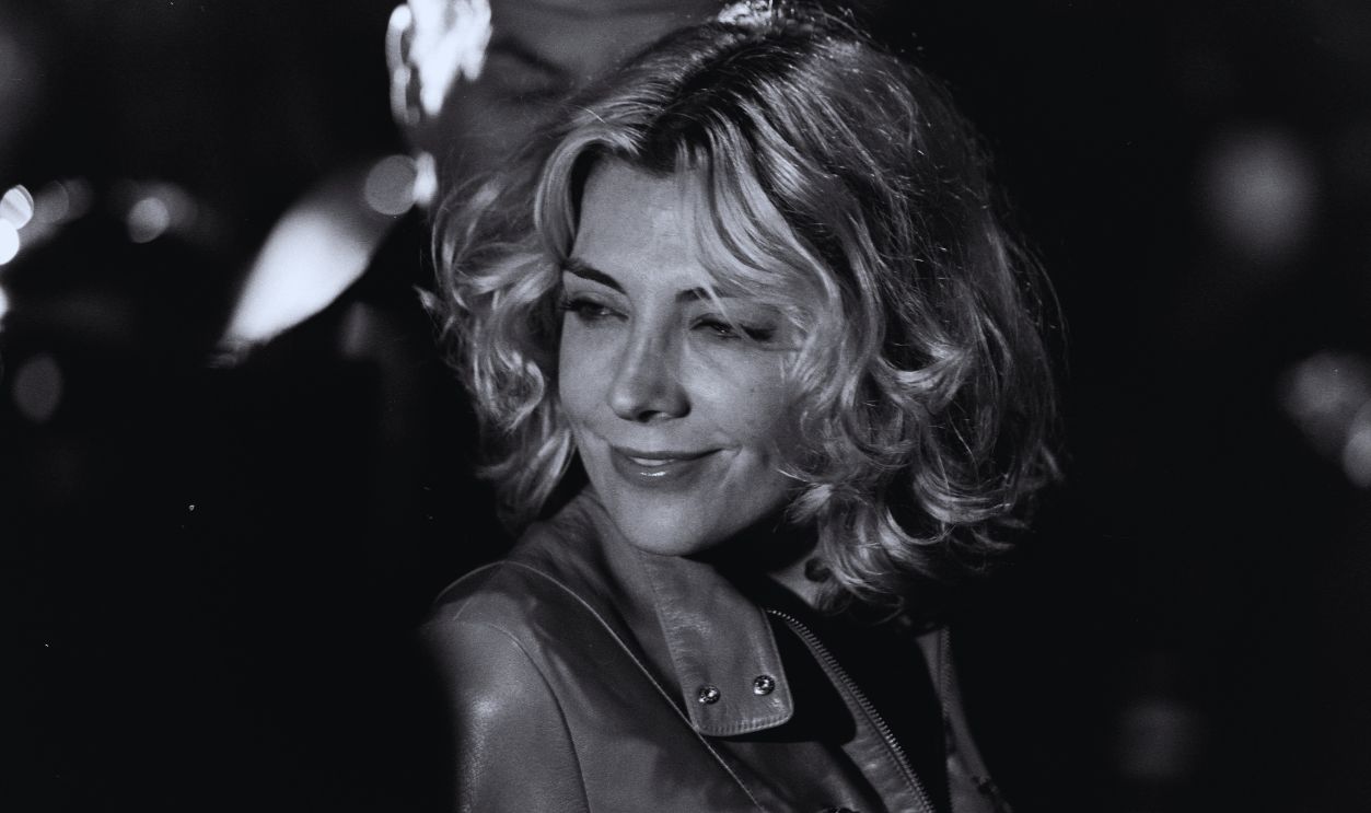 Gettyimages - 1784614460, Versus by Versace Spring 2000 Ready to Wear Runway Show Actress Natasha Richardson attends the show.