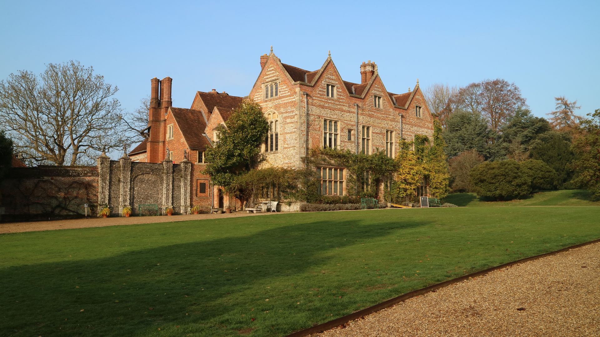 File:Greys Court House.jpg