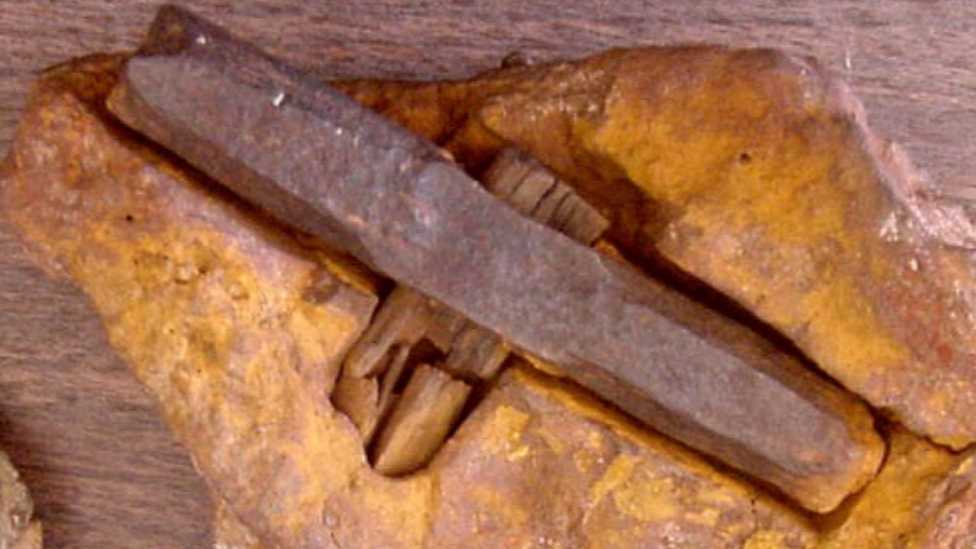 File:London hammer artifact.jpg