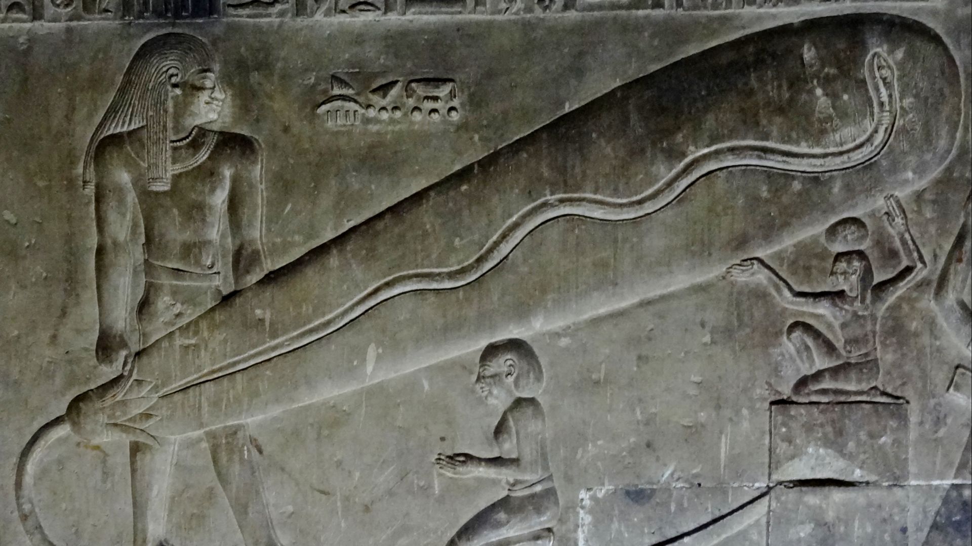 File:Dendera Krypta 48 (cropped).jpg