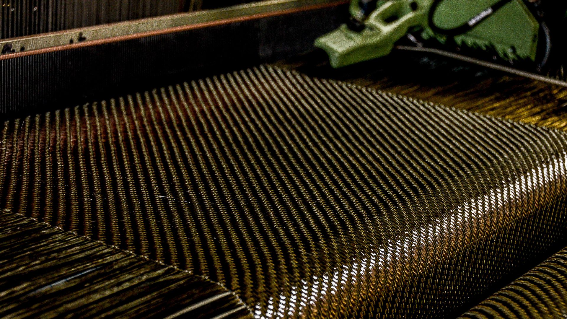 File:Carbon fibre weave.jpg