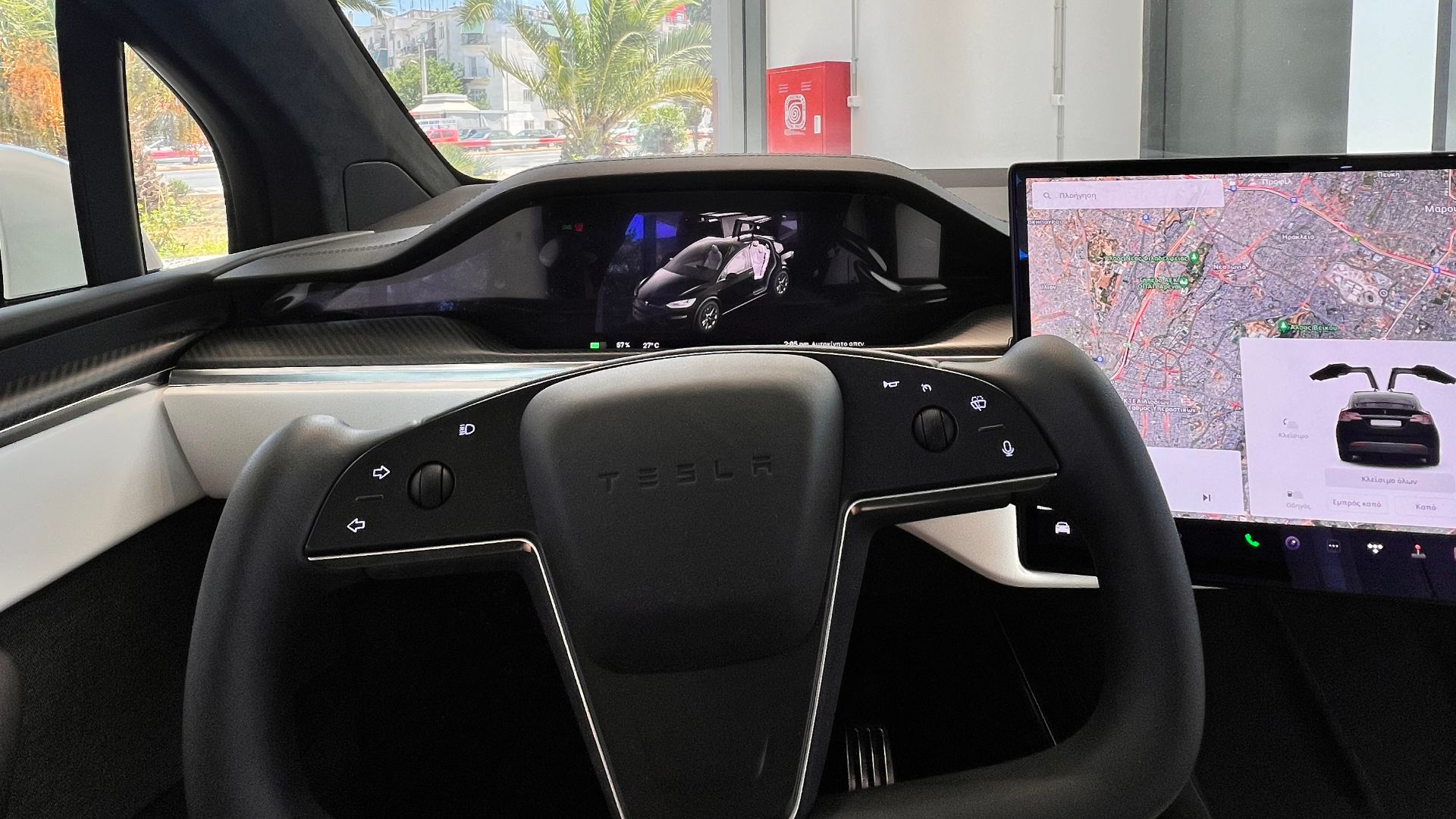 File:Tesla Model X Plaid Interior.jpg