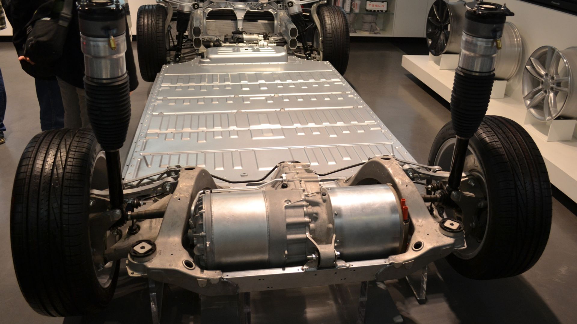 File:Tesla Motors Model S base.JPG