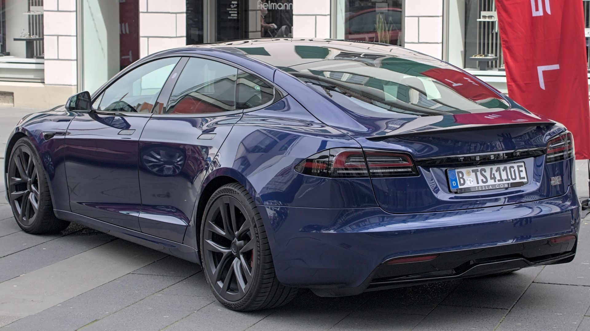 File:Tesla Model S Plaid Autofrühling Ulm IMG 9321.jpg