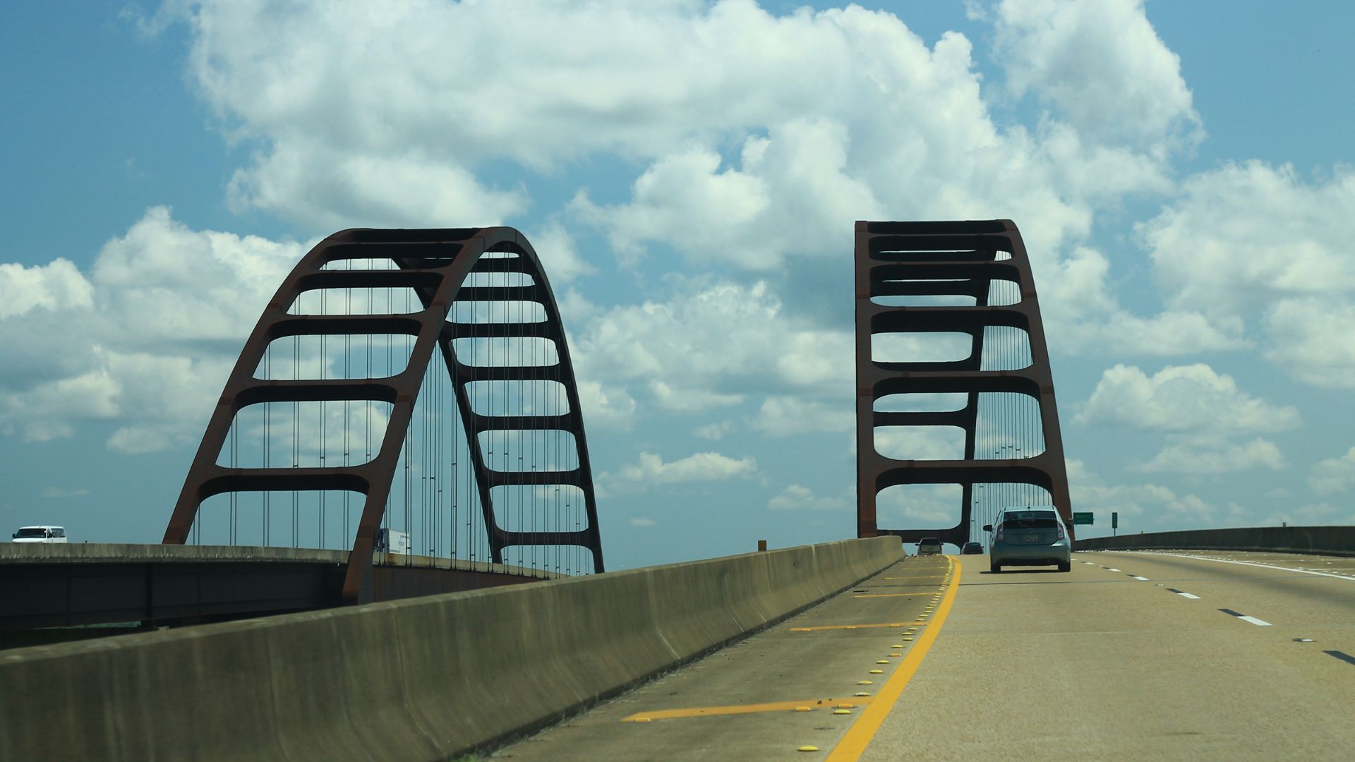 File:I-65 North - Mobile Bay - General W K Wilson Jr Bridge (43170487352).jpg