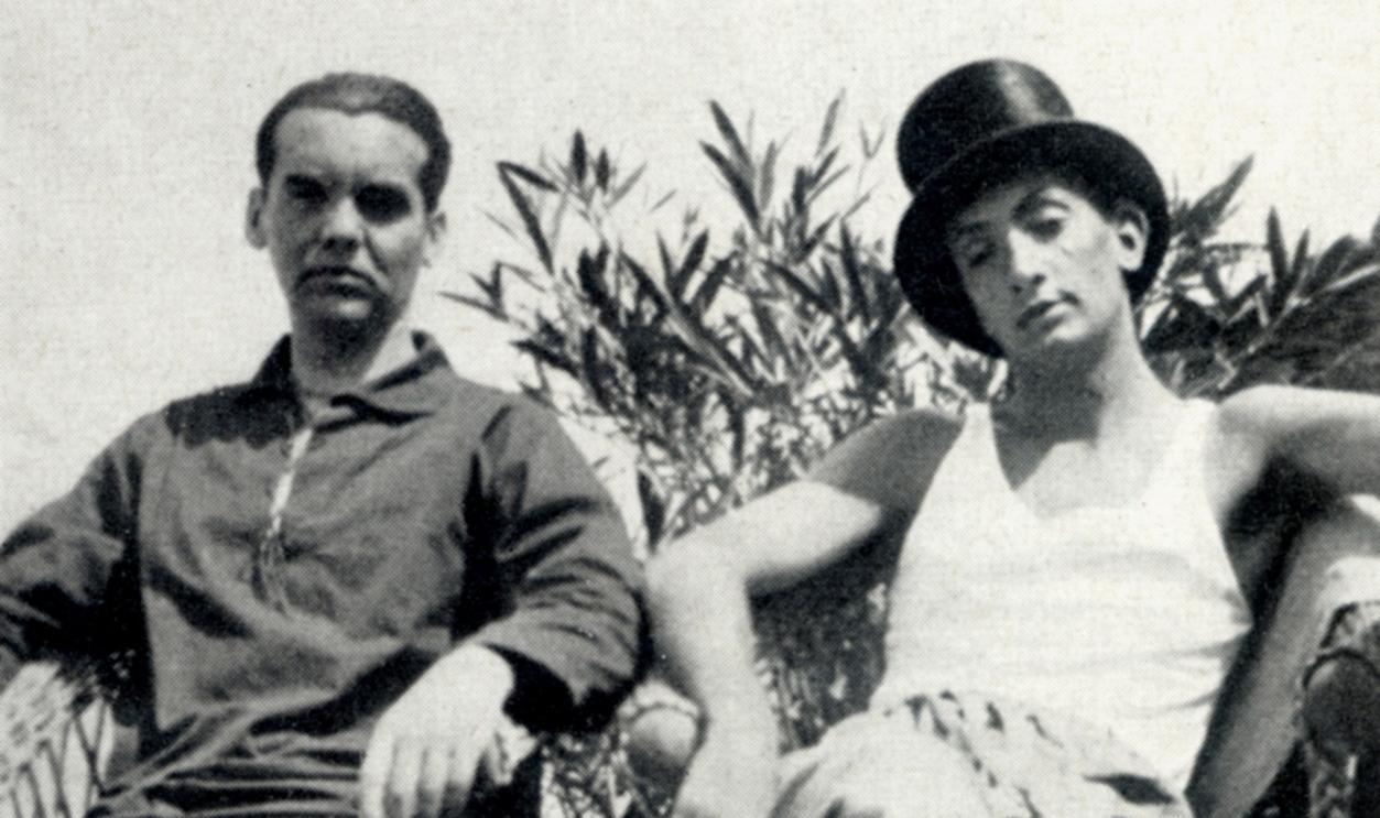 Federico García Lorca (left)