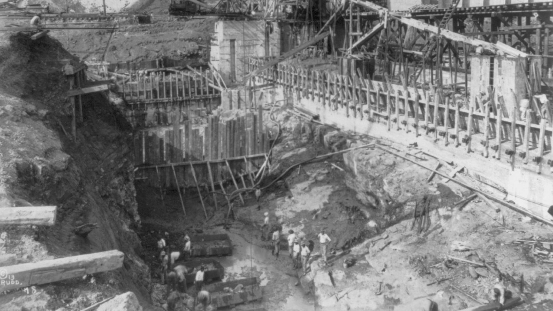 File:Panama Canal construction LCCN2006680089.jpg