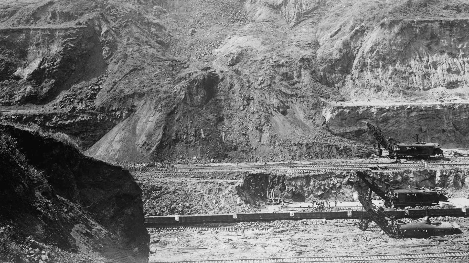 File:PANAMA CANAL LCCN2016864863.jpg