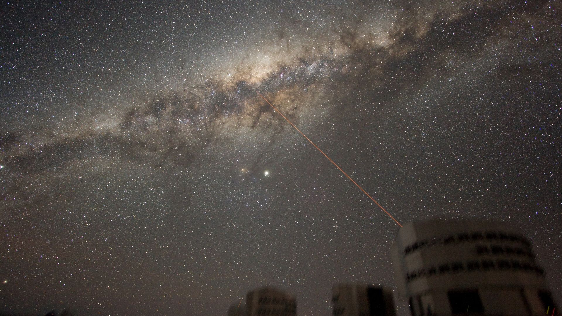 File:ESO-VLT-Laser-phot-33a-07.jpg