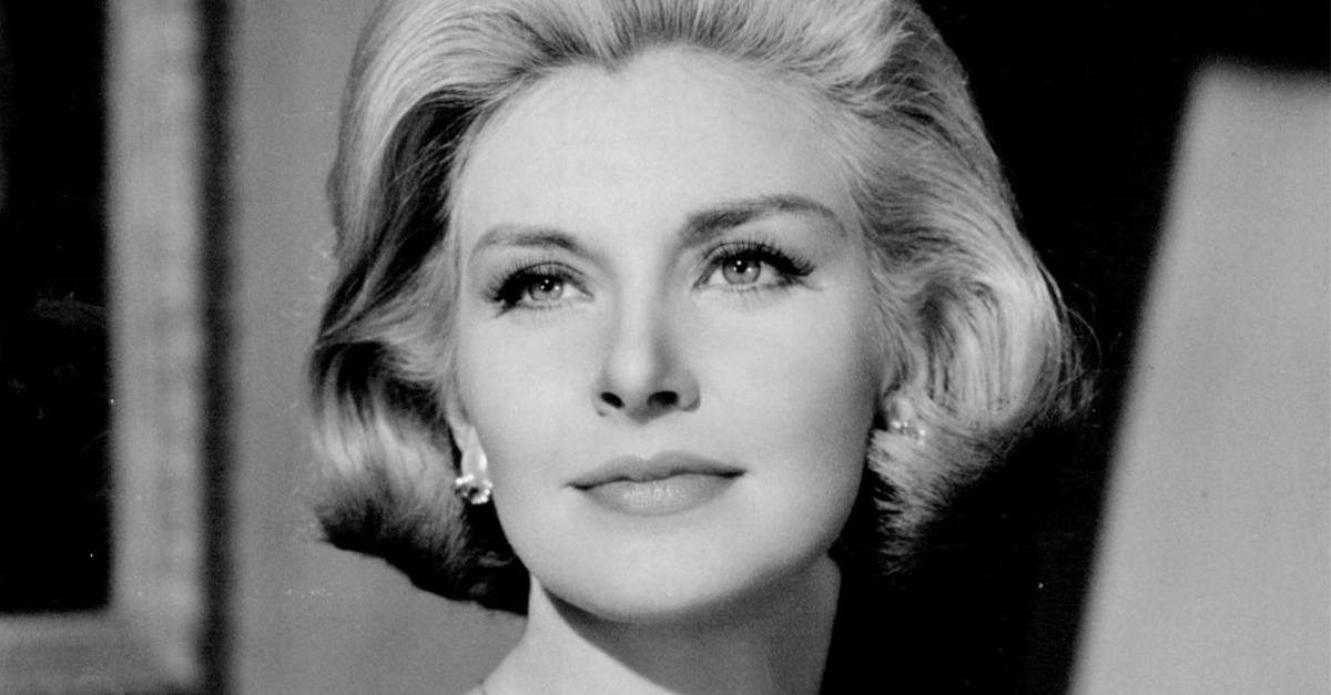 Joanne Woodward, looking into the distance
