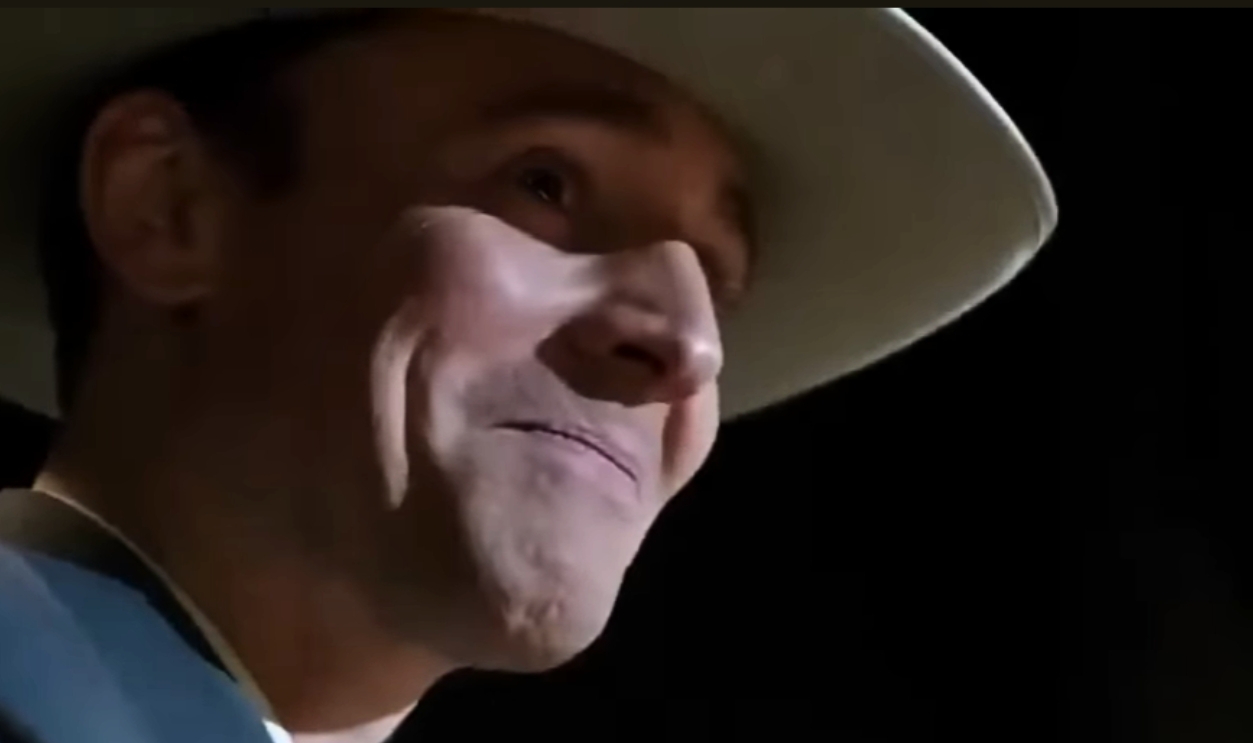 Screenshot from I Saw the Light (2015)