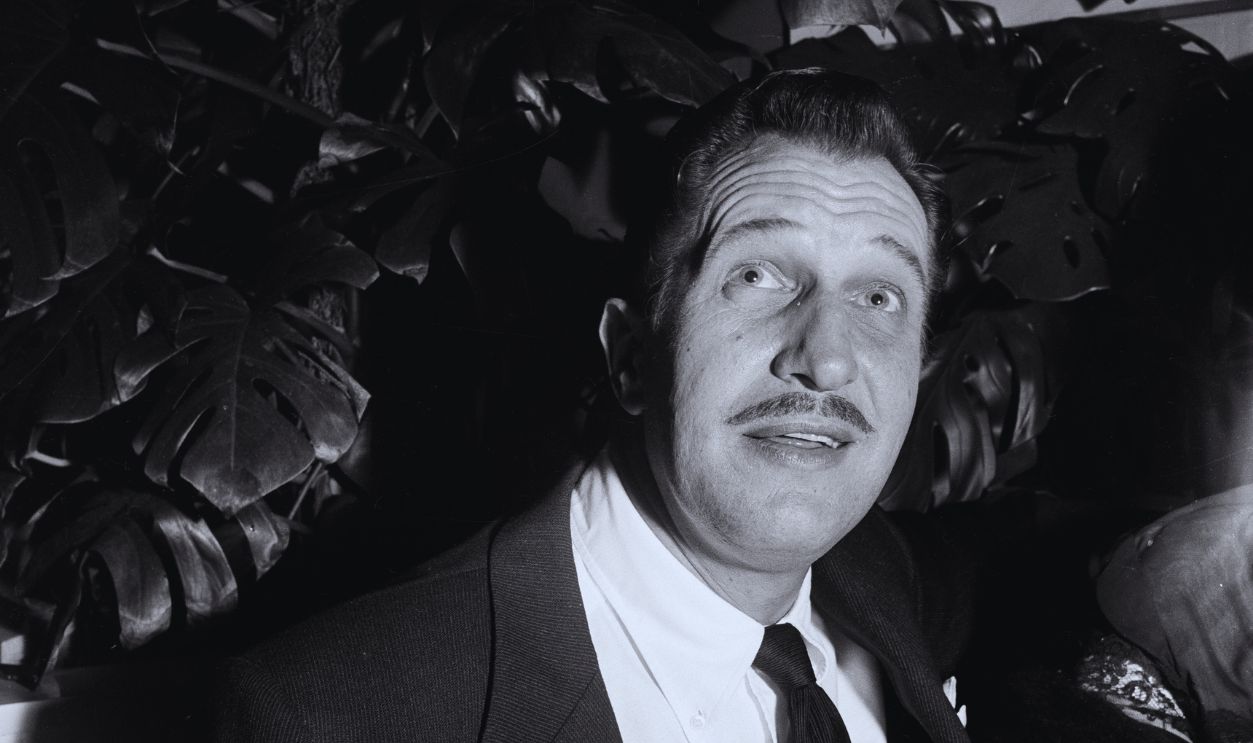 Gettyimages - 533731197, Vincent Price LOS ANGELES,CA - CIRCA 1954: Actor Vincent Price attends a party in Los Angeles,CA. 