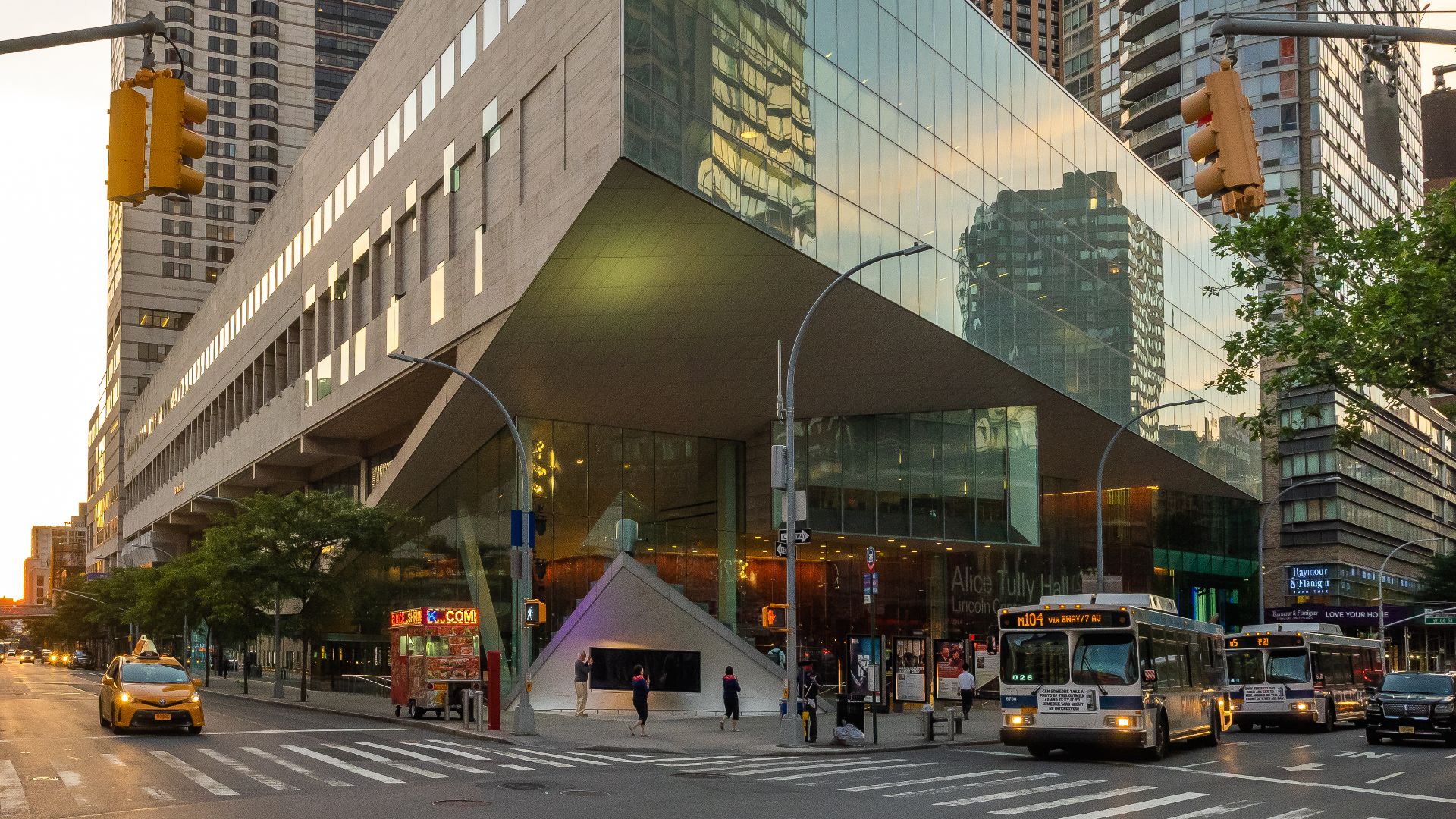 File:Alice Tully Hall (48047494177).jpg