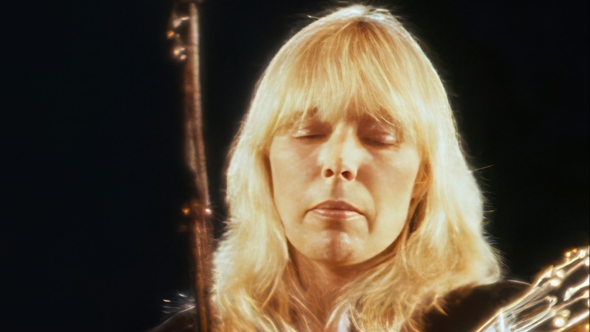 File:Joni Mitchell 1983.jpg