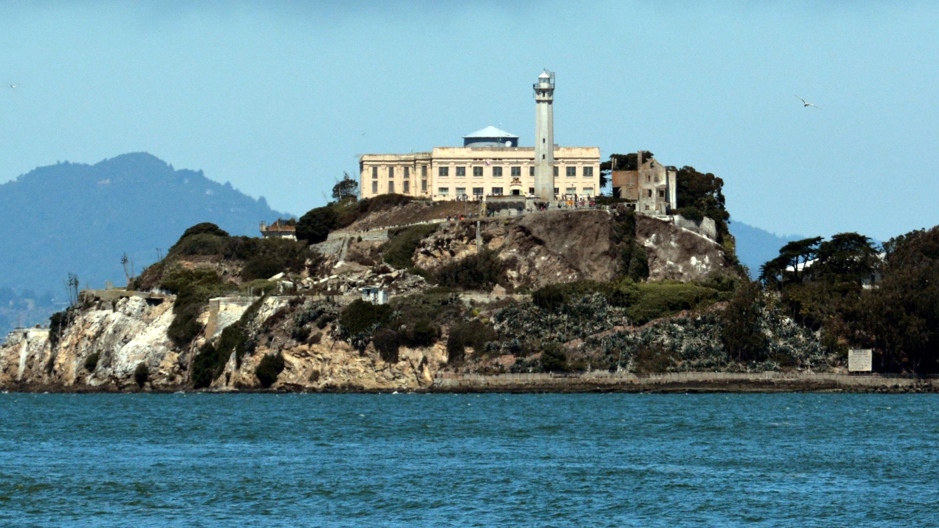 File:Alcatraz Island photo Don Ramey Logan.jpg