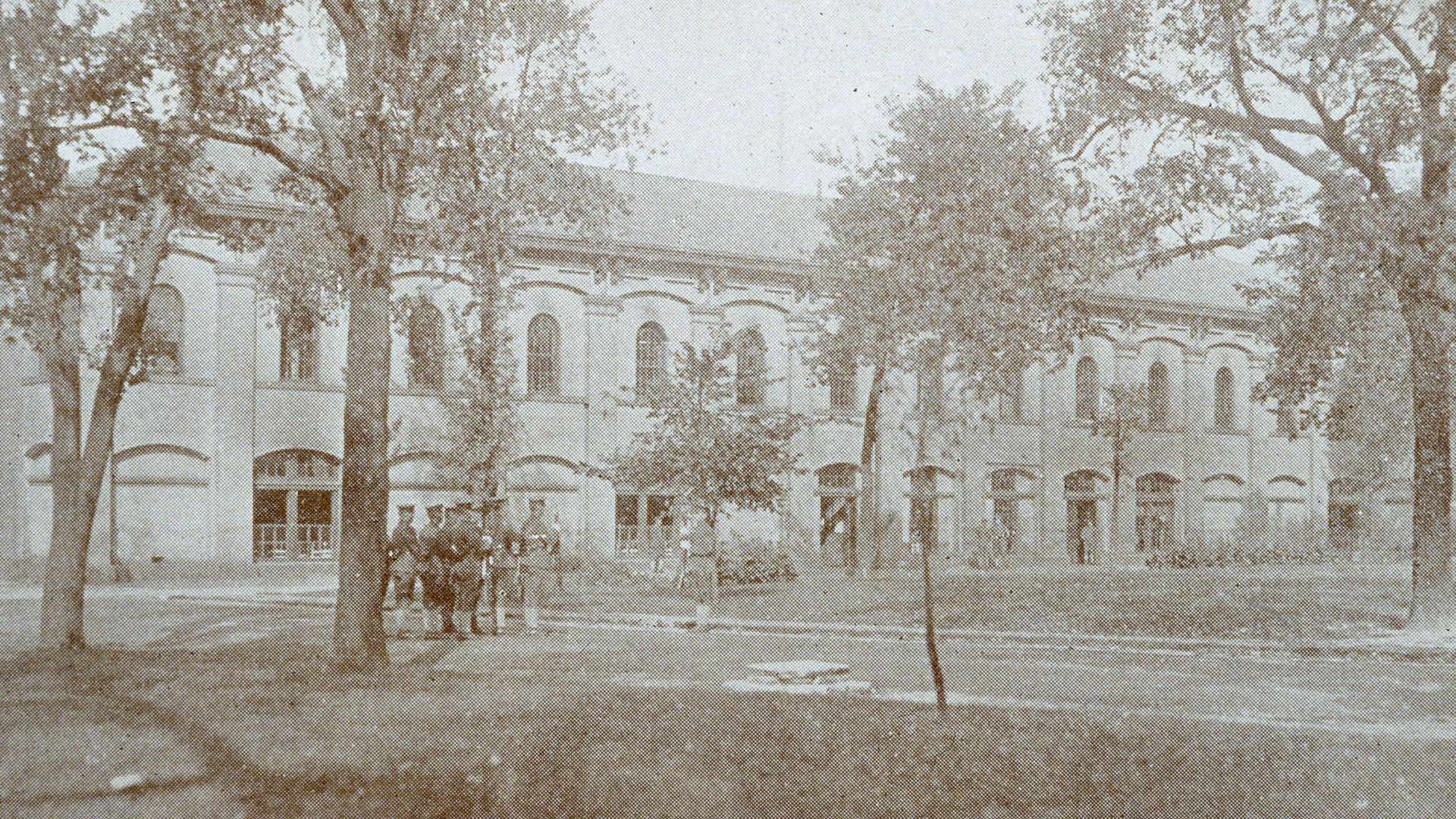 File:10th Company headquarters at Fort Hayes - DPLA - f61404cee93fc9a6b6e47d56e0f84662.jpg