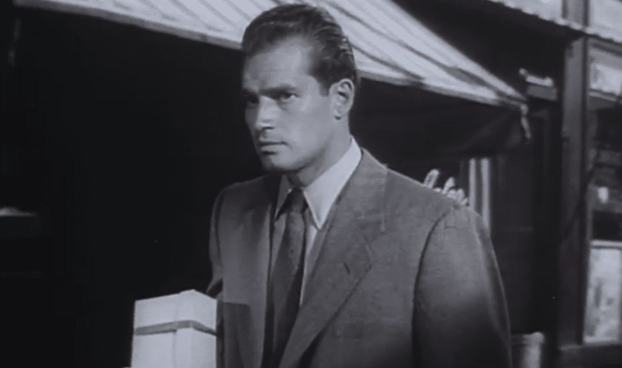 Screenshot from Dark City (1950)