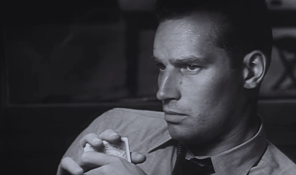 Screenshot from Dark City (1950)